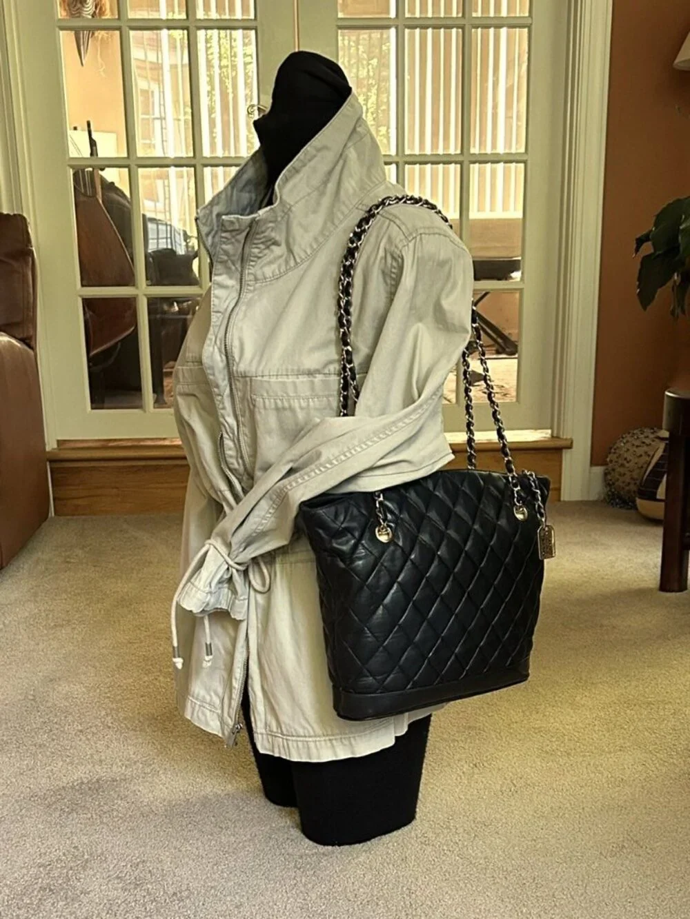 CHANEL Quilted Lambskin Shoulder Bag, Black - Picture 2 of 16